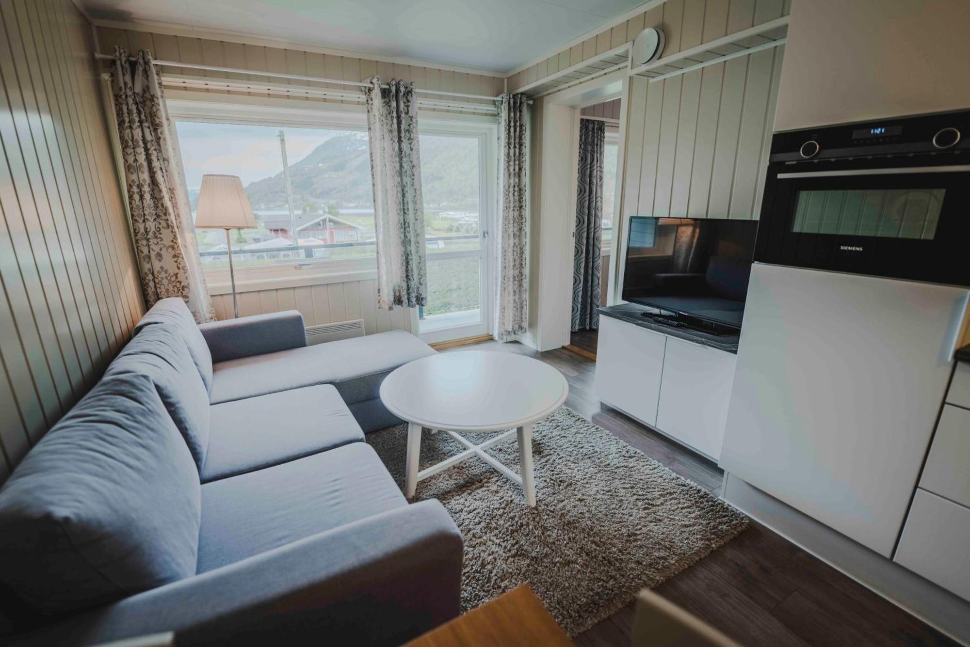 Loen Apartments Buitenkant foto