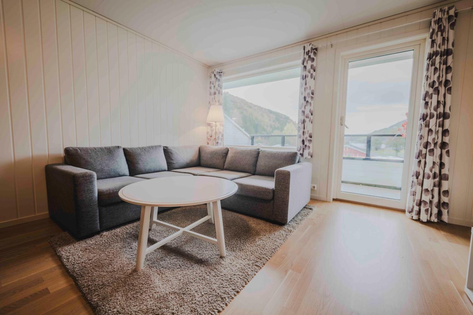 Loen Apartments Buitenkant foto